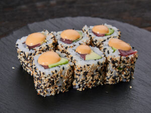 Spicy tuna maki